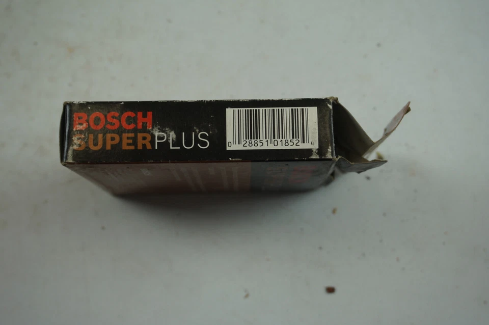 BOSCH SUPER PLUS 7962 SPARK PLUGS PACK OF 4 NOS - Image 4 of 4