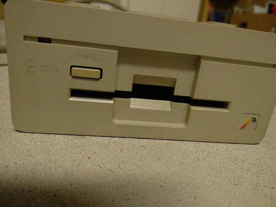 Amiga External 3.5 Floppy Diskettenlaufwerk Disk Drive 1010 - Bild 4 von 4