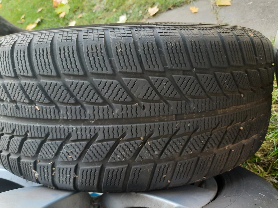 4 BMW Winter Reifen Mit Alufelgen - Bild 2 von 4