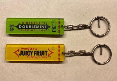 VINTAGE WRIGLEY'S GUM DOUBLEMINT & JUICY FRUIT KEYCHAINS (RARE LOOP/CHAIN STYLE)