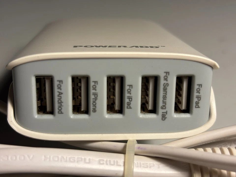 Cargador de teléfono USB PowerADD AR-2813 5 puertos Foto 2 de 4