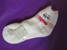 Body Cozy Socks White Cat Soft PJ Socks Fuzzy Socks Size 9-11 NWT