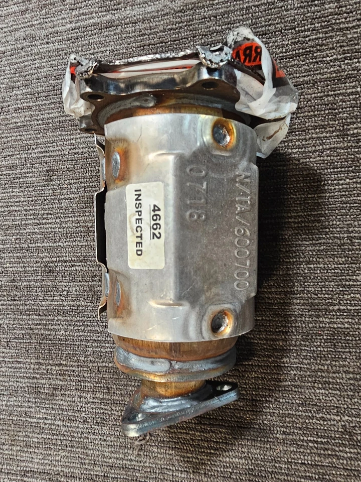 Convertidor catalítico Walker 16344 para 03-01 Infiniti QX4 04-01 Nissan Pathfinder Foto 3 de 4