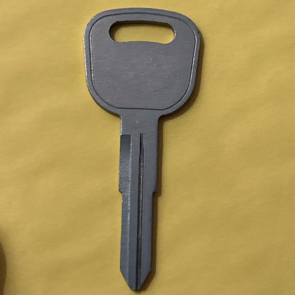 Llave automotriz en blanco Kia Sephia X233 KK1 1994-1997   Foto 4 de 4