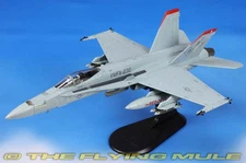 Hobby Master 1:72 F/A-18C Hornet USMC VMFA-232 Red Devils WT11
