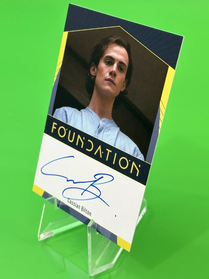 2025 Foundation Seasons 1 & 2 Cassian Bilton as Brother Dawn Bordered Auto!!! - Image 3 of 4