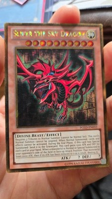 Slifer the Sky Dragon PGLD-EN032 Premium Gold Unlimited, Solid shape
