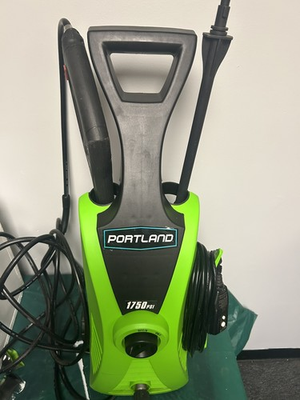 #ad PORTLAND 1750 PSI Electric Power Washer w Hose amp; Gun – TESTED $59.99