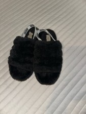 UGG Fluff Yeah Women s US 5 Black Faux Fur Slide Slippers Cushioned Rubber