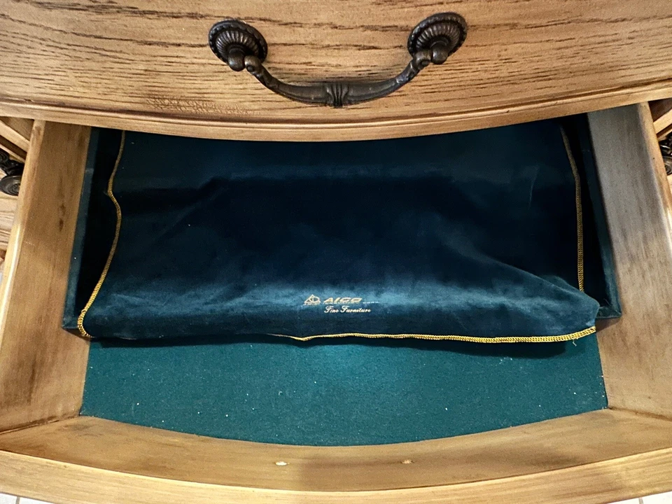 Gabinete AICO China acabado ligero - diseño muy bonito - resortes de coral, camioneta FL Foto 3 de 4