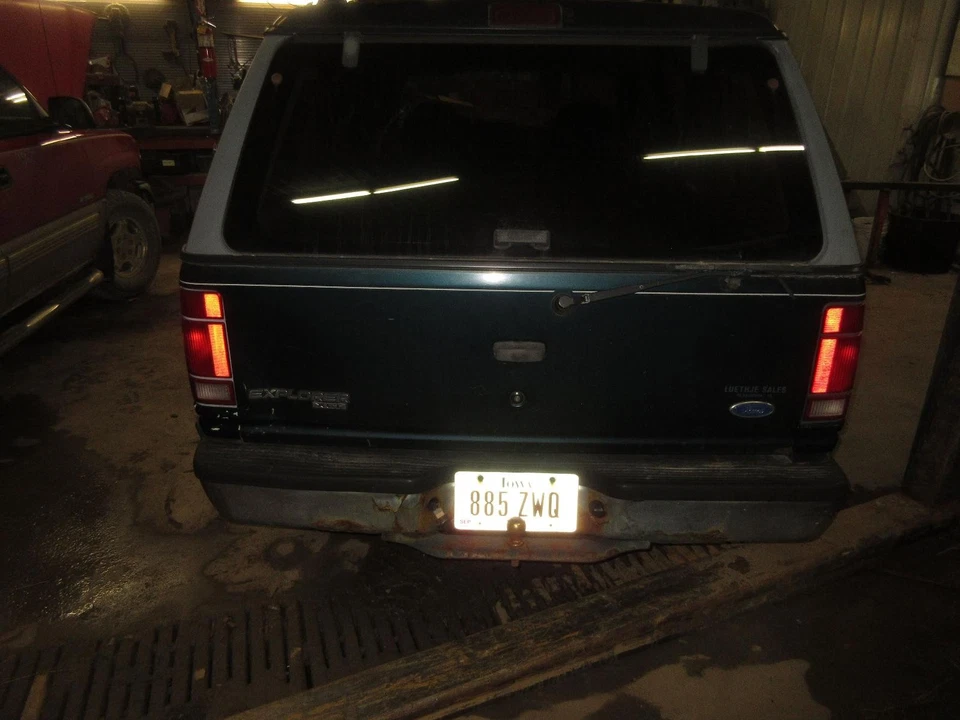 Used Hood fits: 1994 Ford Explorer Grade A Foto 2 de 4