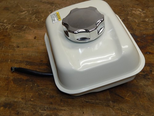 Genuine OEM Honda GX120 17510-Z4H-000ZA Fuel Tank Take-Off - Picture 5 of 6