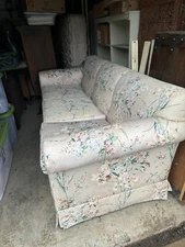 Ethan Allen Floral Linen Couch-MAKE AN OFFER Pick-Up (no shipping)