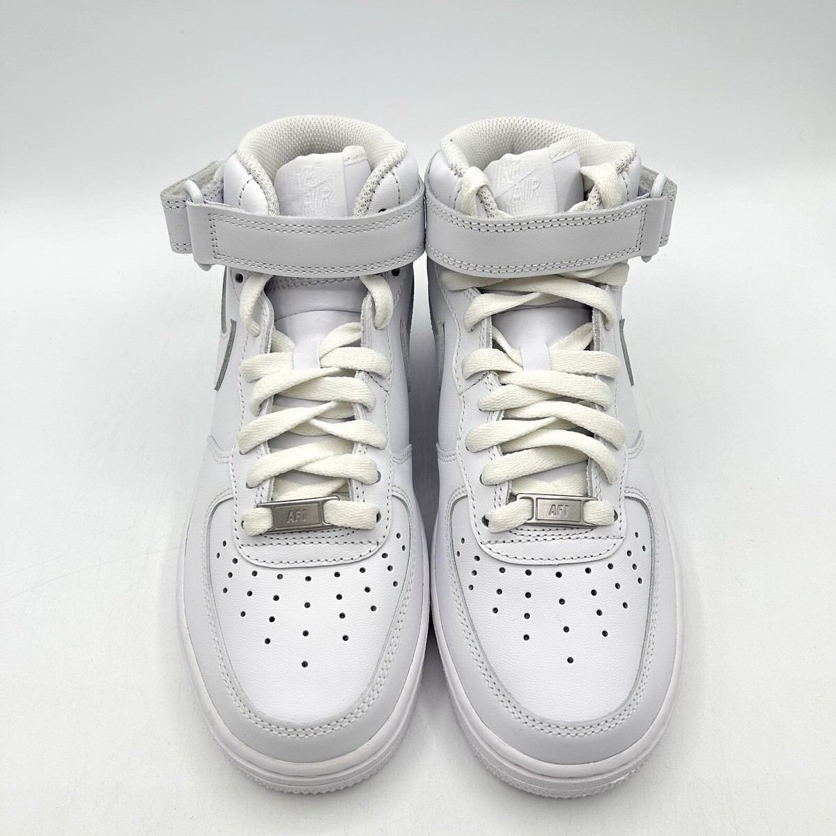 Nike Women's Air Force 1 '07 Mid Lifestyle Size 11 Triple Nike Women's Air Force 1 '07 Mid Lifestyle Size 11 Triple