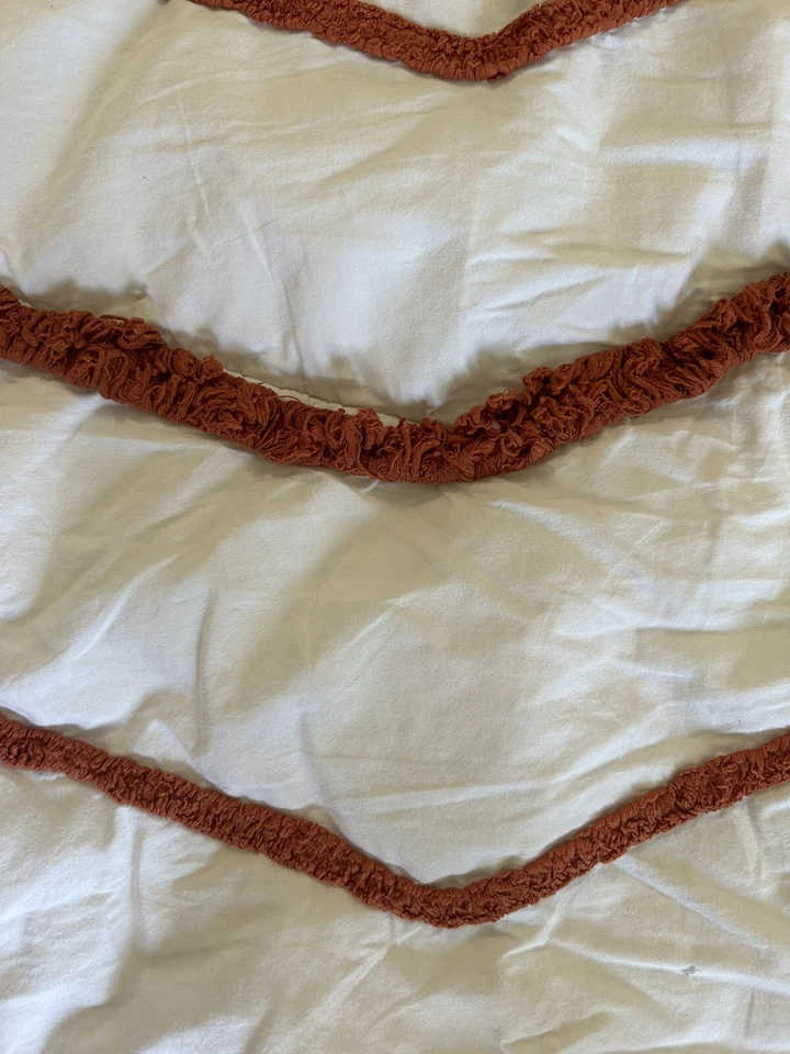 1 aplique de chenilla Sweet Jojo Designs blanco óxido estándar almohada falsa Foto 2 de 4