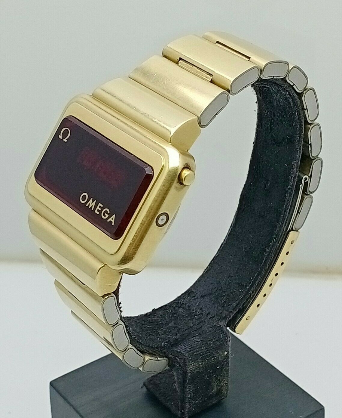 omega constellation led