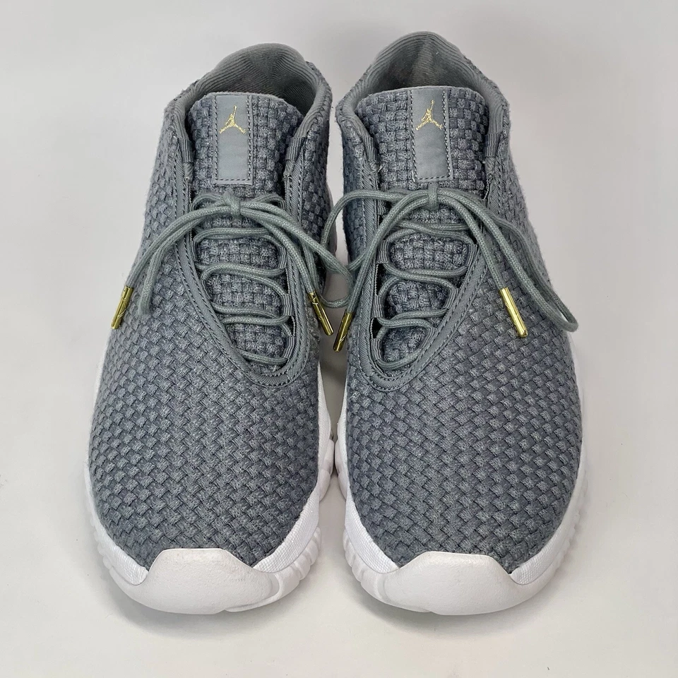 Talla 8 - Air Jordan Future "Cool Grey" [Usado una vez excelente estado] Foto 3 de 4