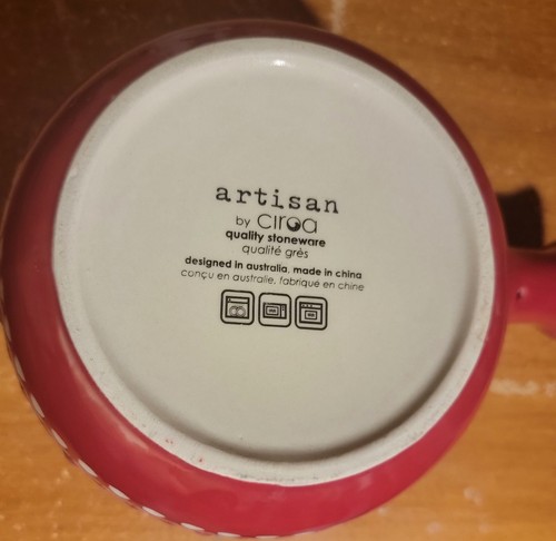 Ciroa ARTISAN Handled Soup / Chili bowl, 5 1/2", Red, White Reindeer, Excellent - Picture 7 of 8
