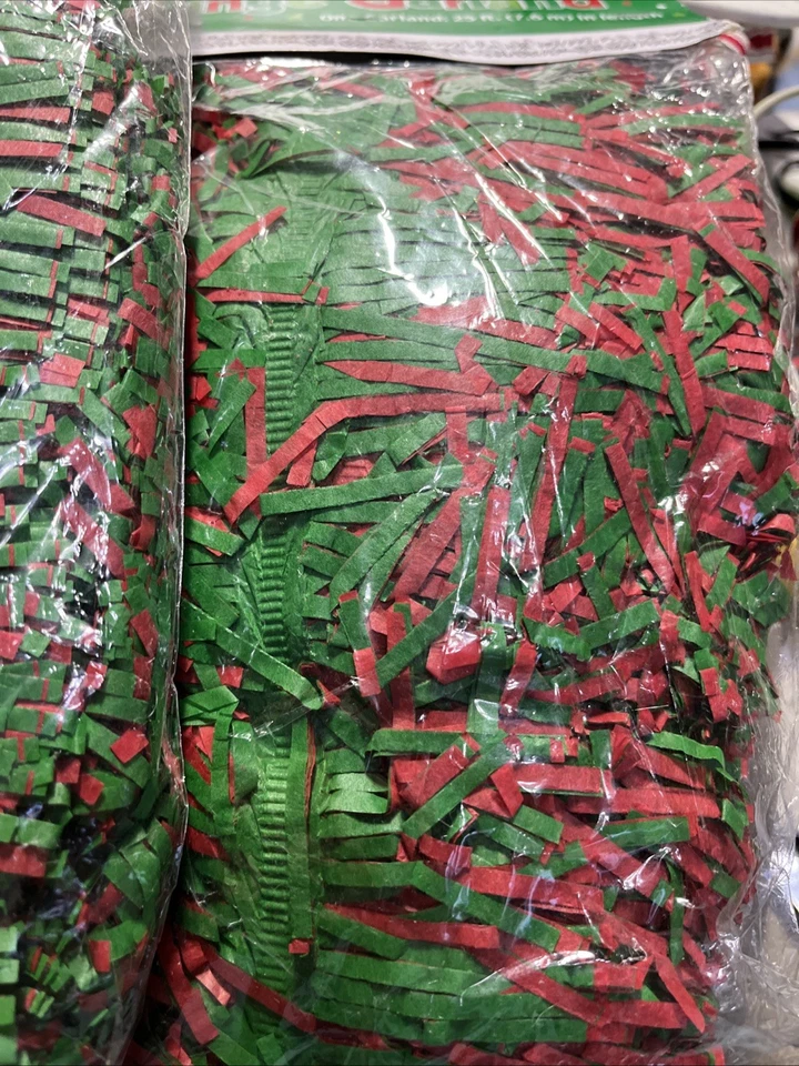 NEW Red And Green Tissue Fringe Garland 4x25FT Party Decoration!!! - Image 3 of 3