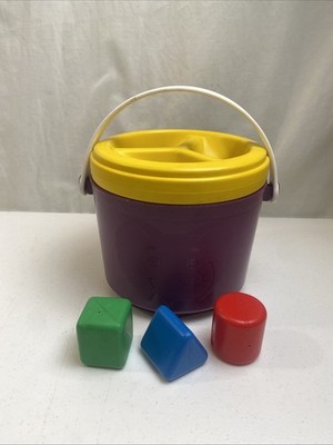 Vintage Tupperware Tuppertoys Classic SHAPE-O-TOY Bucket 3 Shapes Sz 6.5x5.5 
