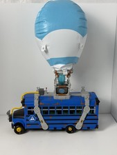 FORTNITE BATTLE BUS フィギュア用ビークル Amazon.com: Fortnite