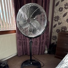 Metal/Plastic Pedestal Standing Fan, Adjustable Tilt/Head, 3-Blade, Black/Silver
