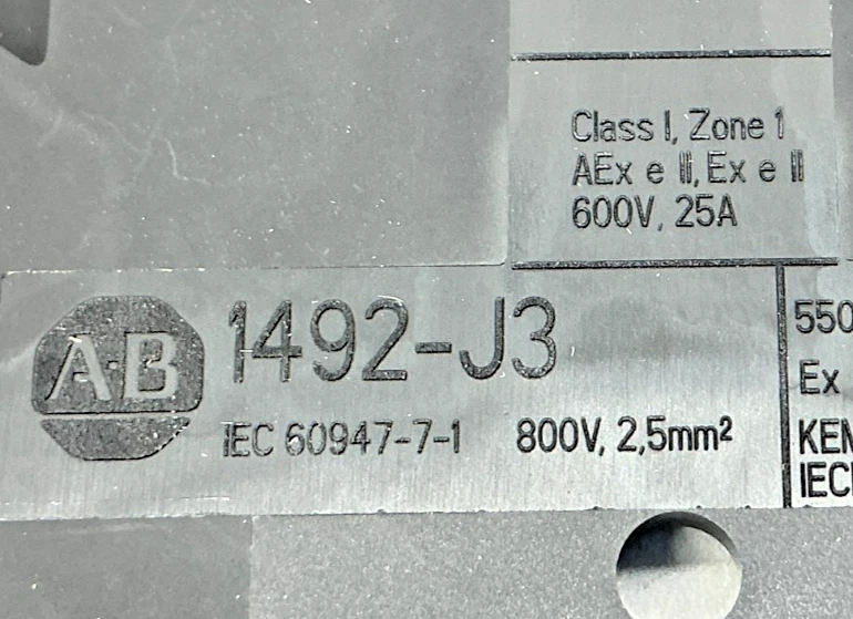 Lot of 7 New Allen Bradley 1492-J3-BL Ser A Terminal Blocks Black 25A 600V - Image 4 of 4