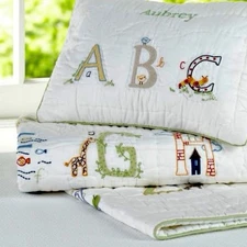 Pottery Barn Kids Heirloom Alphabet Crib Toddler Baby Nursery Quilt