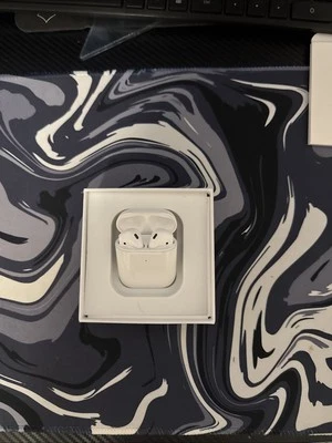 Apple AirPod con custodia di ricarica e caricatore USB-C - Bild 1 von 4