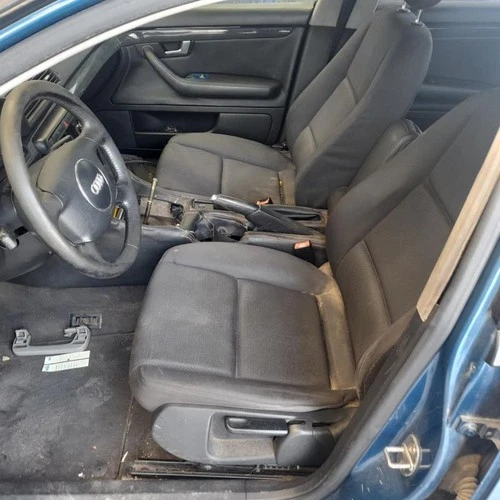 8E0941700 Faro Antinebbia Destro Per AUDI A4 BERLINA (8E) 1.9 TDI (96k 2929905 - Foto 7 di 10