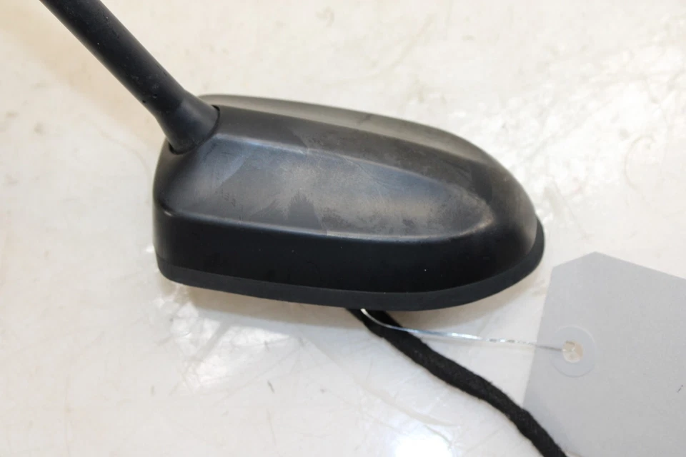 2016-2018 Ford Focus Roof Antenna OEM HW25 - Image 3 of 4