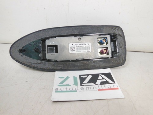 Volvo V50 2005 Antenna Amplifier Control Unit 30679933 - Picture 3 of 3