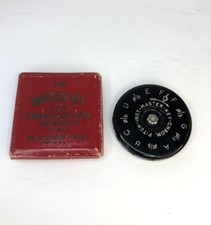 VINTAGE THE MASTER KEY CHROMATIC PITCH PIPE INSTRUMENT WM KRATT CO A-440 13 KEYS