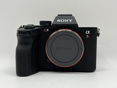 Sony ILCE-7RM5 a7R V Full-Frame Mirrorless Camera w/ Battery and Charger Used Sony ILCE-7RM5 a7R V Full-Frame Mirrorless Camera w/ Battery and Charger Used