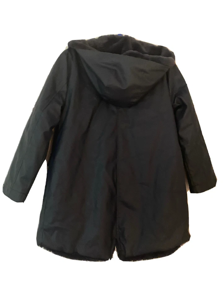 Abrigo ZARA USADO EN EXCELENTE ESTADO Niñas Niños Piel Azul Marino 10 M Capucha Invierno Impermeable Chaqueta para Nieve Foto 2 de 4