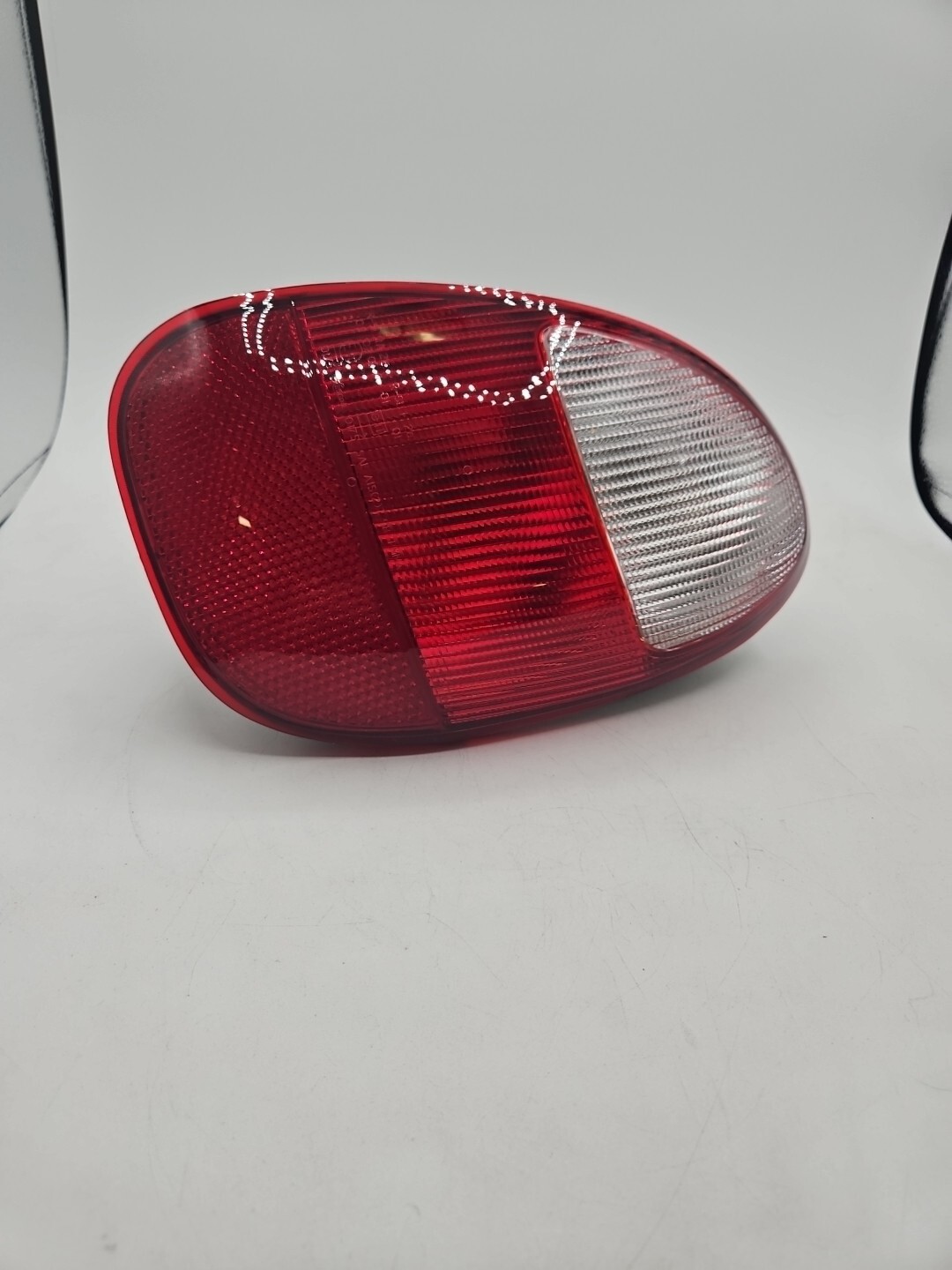 BENTLEY LAMP UNIT REAR OUTBRD RH (PM57359PA)