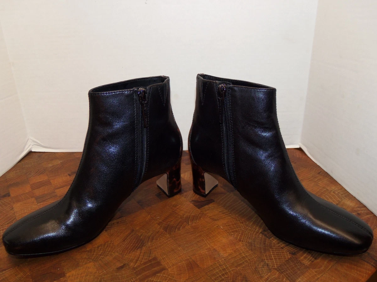 Donald pliner hotsell ankle boots