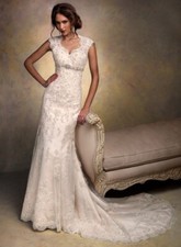  1999   MAGGIE SOTTERO   10 ALENCON LACE FIT  FLARE CAMEO BACK QUEEN ANN NECK