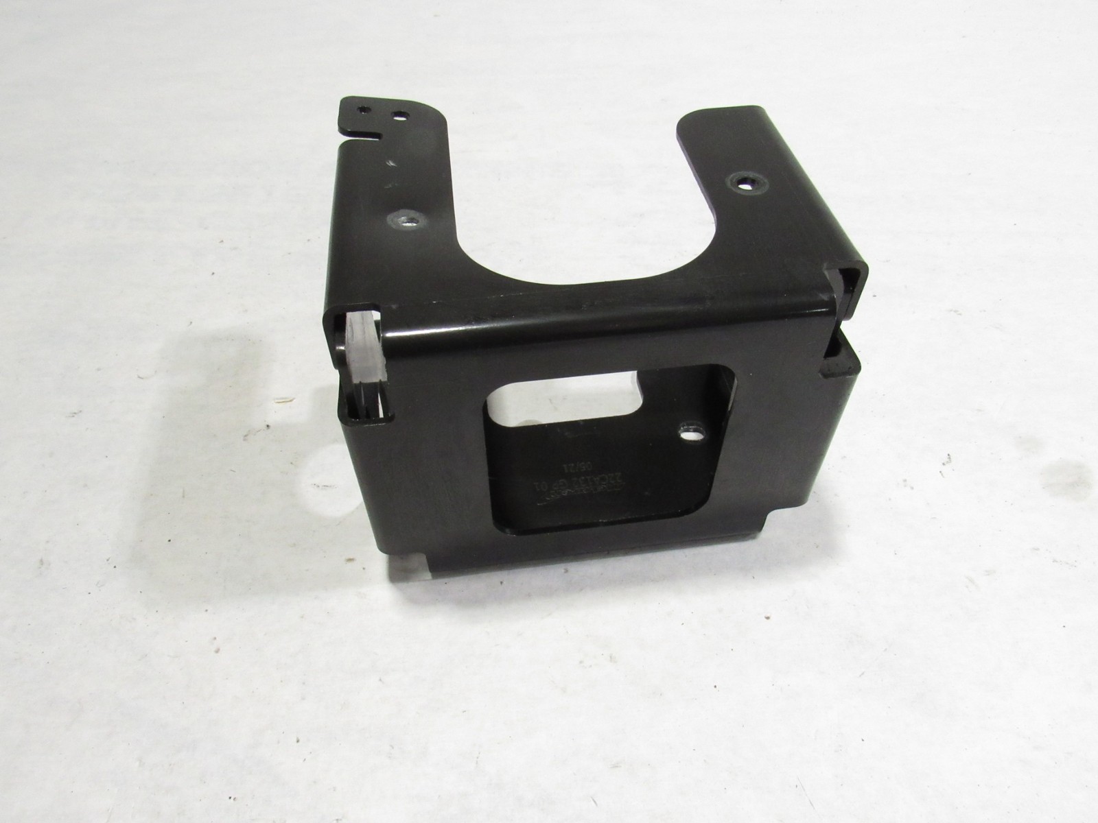 20-23 McLaren GT 2021 Vacuum Pump Support Mount Bracket ;:Y