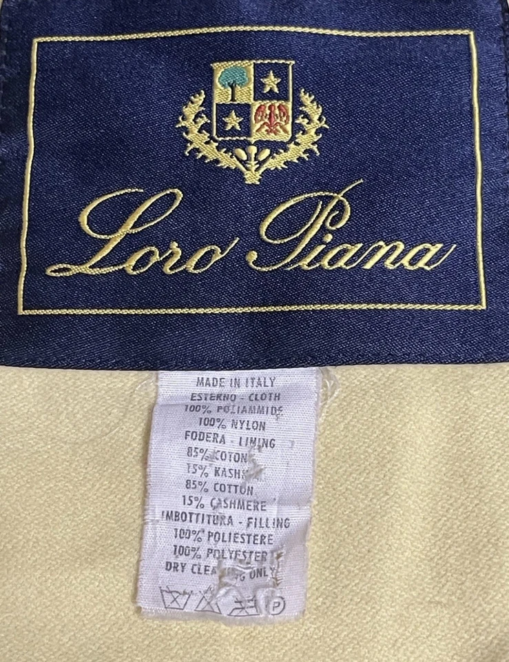 Chaleco/chaleco acolchado Loro Piana para hombre forrado en cachemir negro pequeño para hombre” Foto 2 de 4