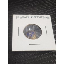 Kiwanis International Lapel Pin Gold Tone Blue Enamel Service Club Member Emblem