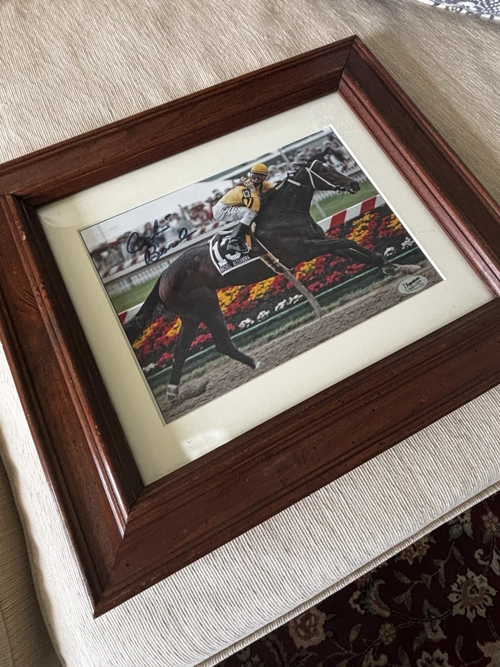Foto firmada por Rachel Alexandra de carreras de caballos de pura sangre Calvin Borel Foto 4 de 4