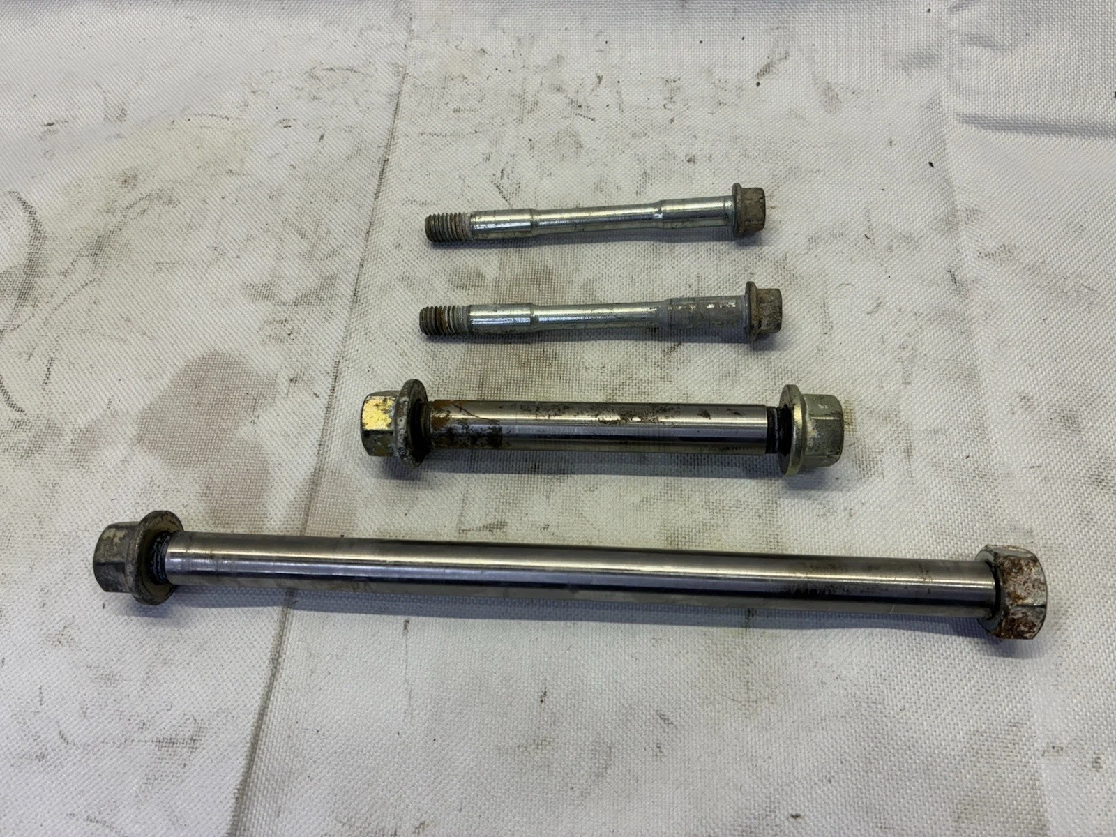 1996 94-97 KTM 360 EXC MXC MOTOR MOUNT ENGINE MOUNTING Bolts Swing Arm
