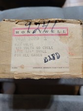 Honeywell Gas Valve 120V 17A 60CY V40A 1029 1