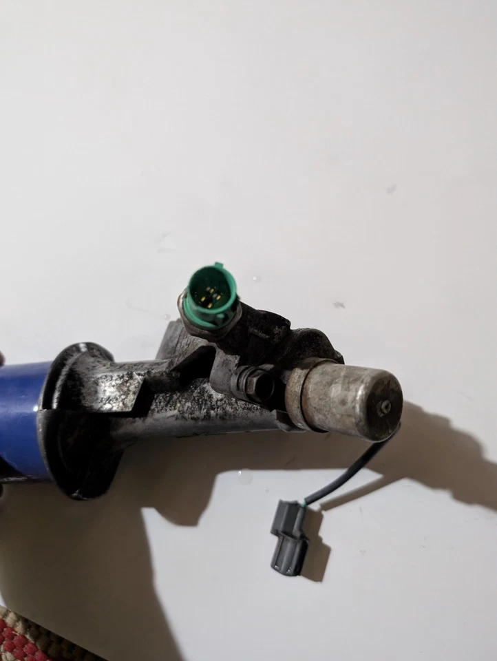 OEM Oil Filter Housing Cooler Assembly with Sensor – Fits 2001 Acura MDX 3.5L V6 - Image 3 of 4