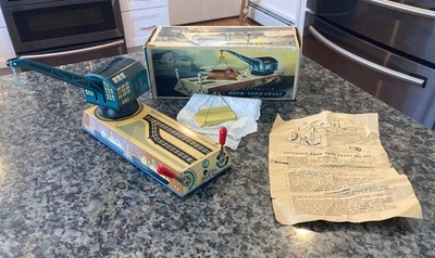 VINTAGE HANS BILLER CLOCKWORK AUTOMATIC DOCK-YARD CRANE. BOXED & WORKS. C~VIDEO