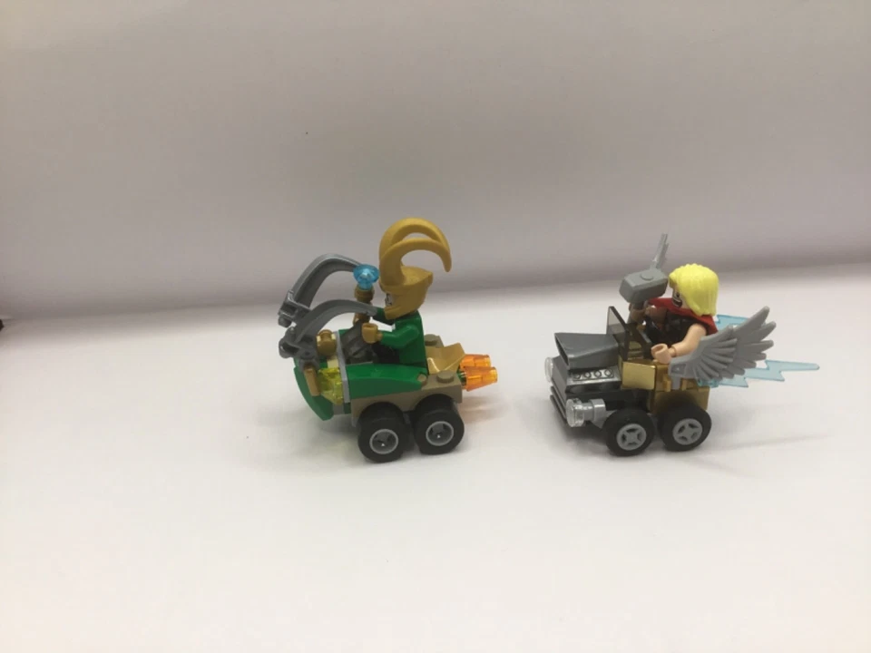 LEGO Marvel Super Heroes: Avengers 76091 Mighty Micros - Thor vs Loki - COMPLETO Foto 2 de 4