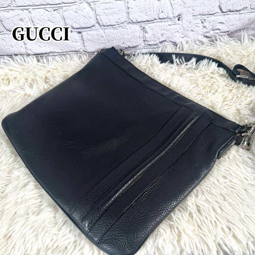 Sac à bandoulière GUCCI taille A4, bandoulière, grainé 