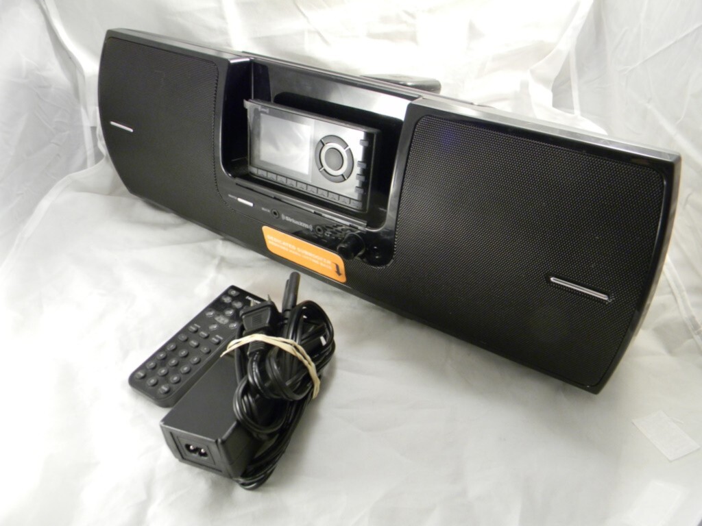 Sirius XM Satellite Radio Portable Boombox SXSD2 w/ Onyx EZ XEZ1
