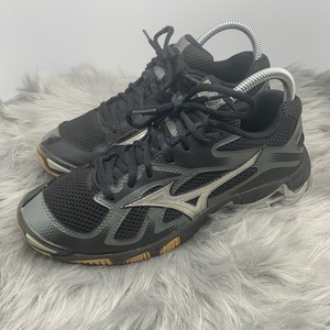 mizuno wave bolt 5